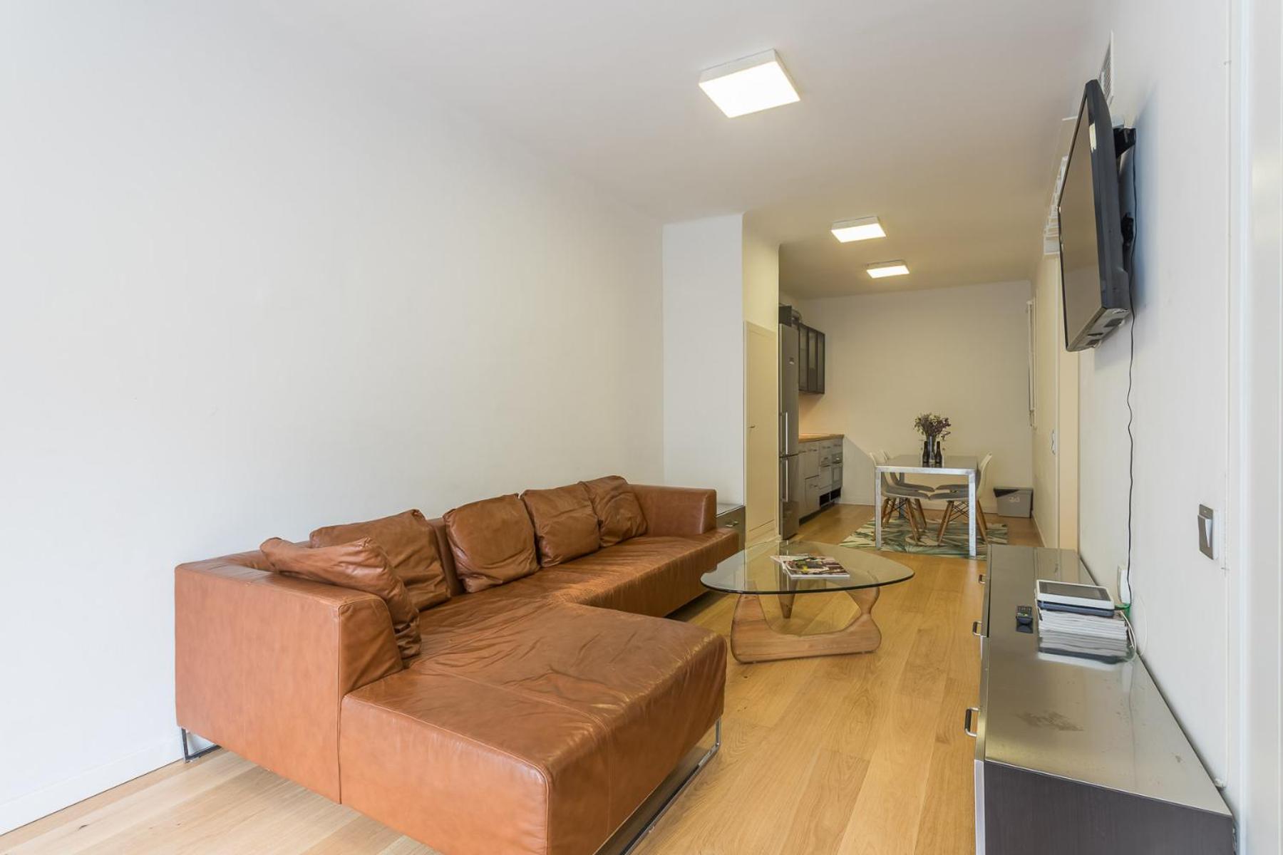 My Space - 2 Bedroom In Uptown Appartement *